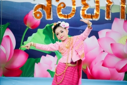 20201103044957(1).jpg -  ต๋ามฮีต ตวยฮอย ลอยกระทงยี่เป็ง (หนูน้อยนพมาศรุ่นจิ๋ว)  พ.ศ.2563 | https://www.abcm.ac.th